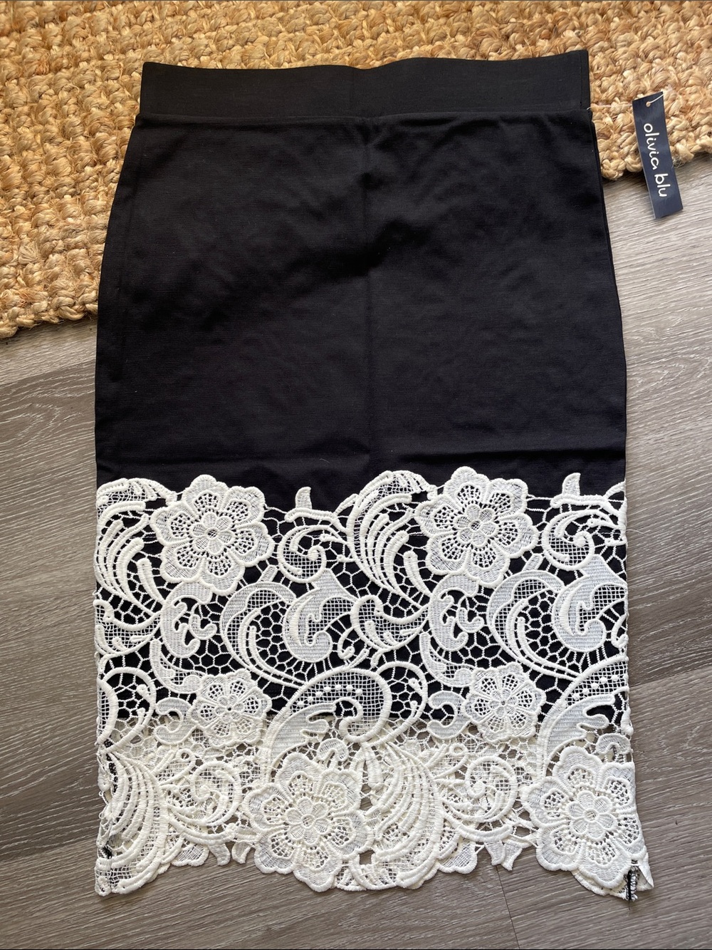 Olivia Blu Black/White Lace Pencil Skirt
